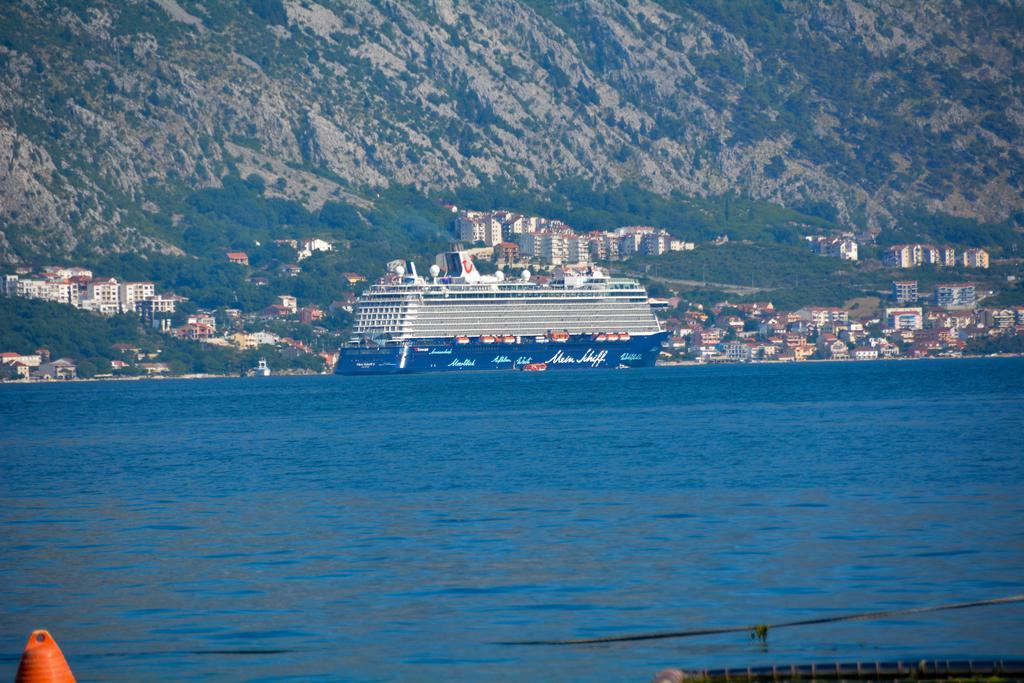 Apartments Krivokapic Perast Exterior photo